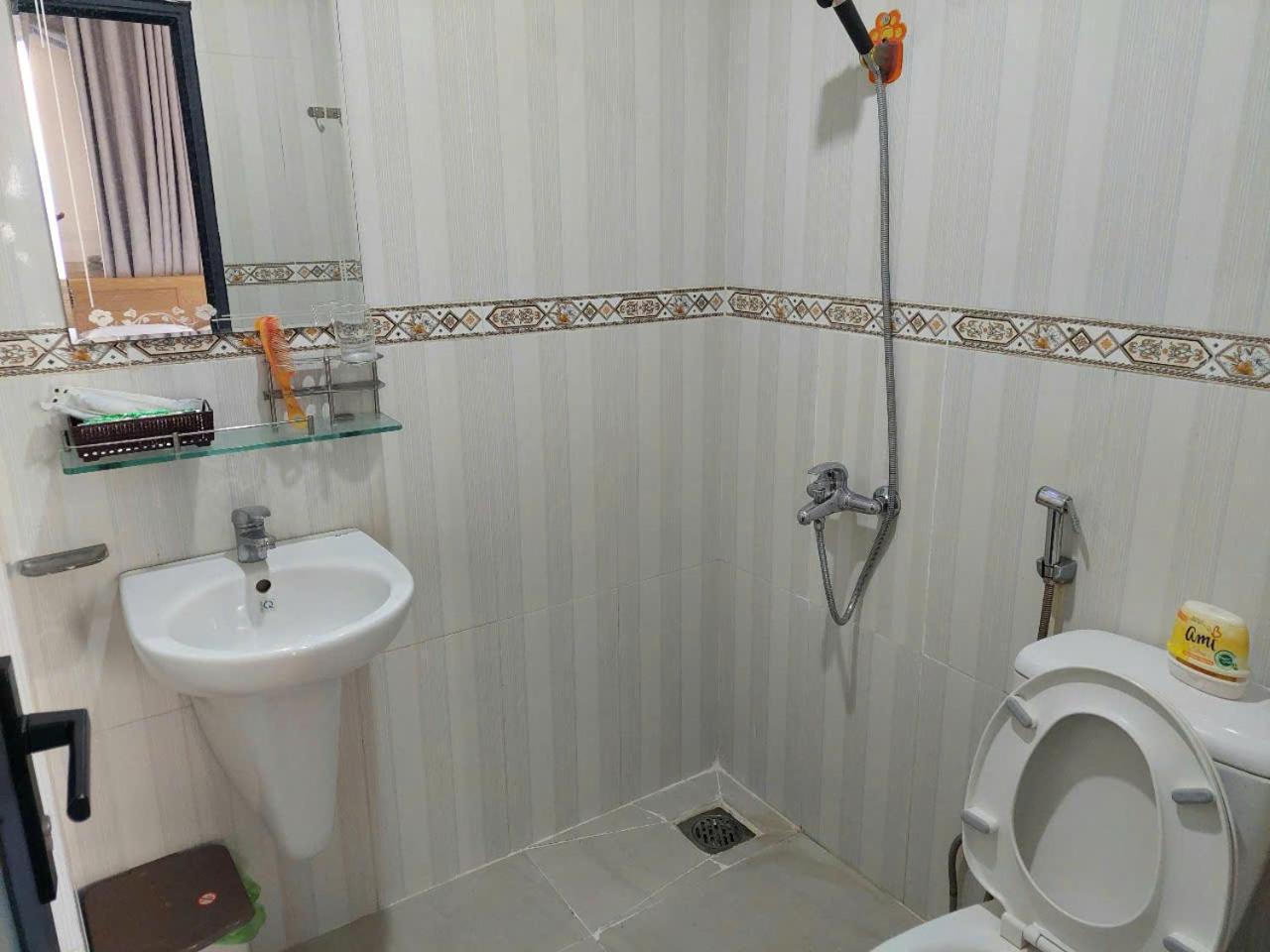 Motel Thuy Tien Вунг Тау Екстериор снимка